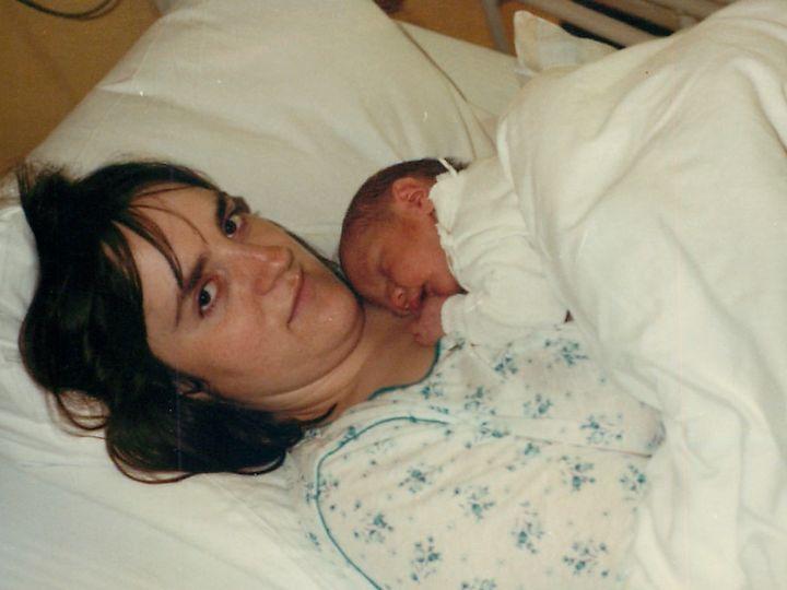 Gerade habe ich in Erinnerungen gebadet. Hier seht ihr mich als j..... - BeFree Liebesschule