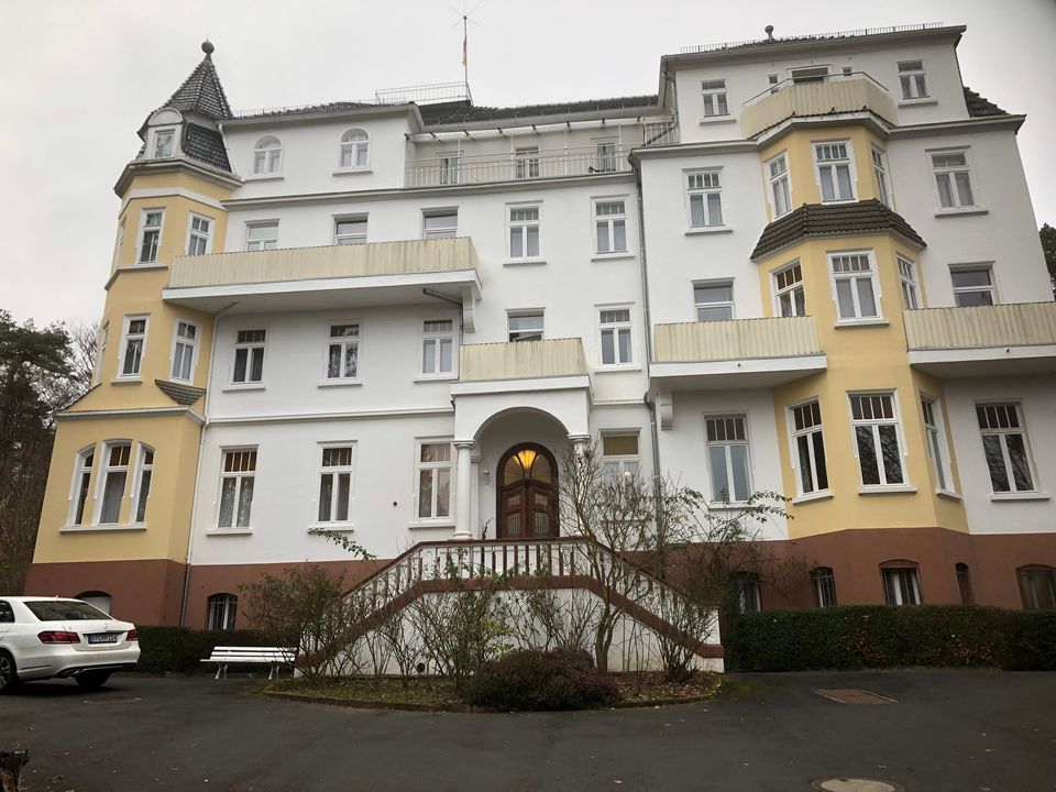 Gerade bin ich im Haus Ebersberg (Bad Zwesten, Nähe Kassel) zur A..... - BeFree Liebesschule